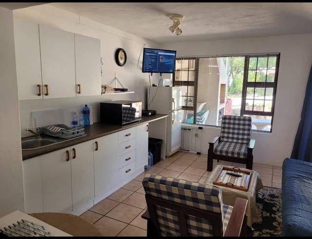 1 BEDROOM PROPERTY TO RENT IN DIAZ